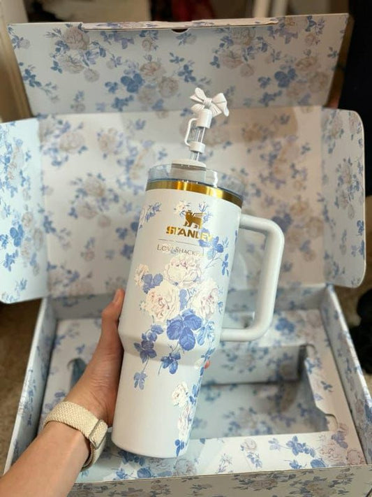 Premium Tumbler in Elegant Packaging, Luxury Packaging, Everyday Hydration, Classic Quality